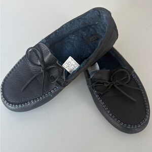Ugg Black Leather Moccasin Slippers w navy Sherpa lining